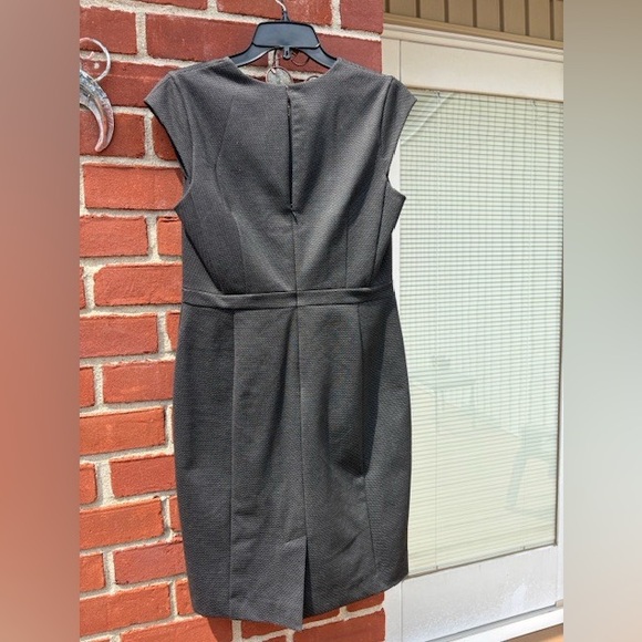 Ann Taylor Gray Dress V-Neck Cap Sleeve - Picture 2 of 4